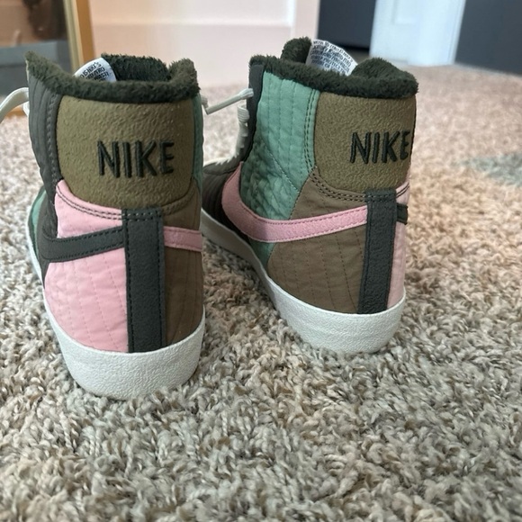 Nike Blazer Mid 77 - Picture 4 of 7